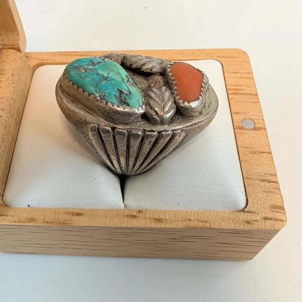 Vintage Heavy Southwestern Sterling Silver 30g Turquoise Coral Leaf Ring Sz 8.75